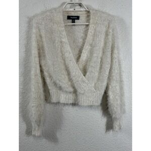 ModCloth Sweater Womens XS Ivory Cropped Fuzzy V Neck Long Sleeve Soft‎ Pullover